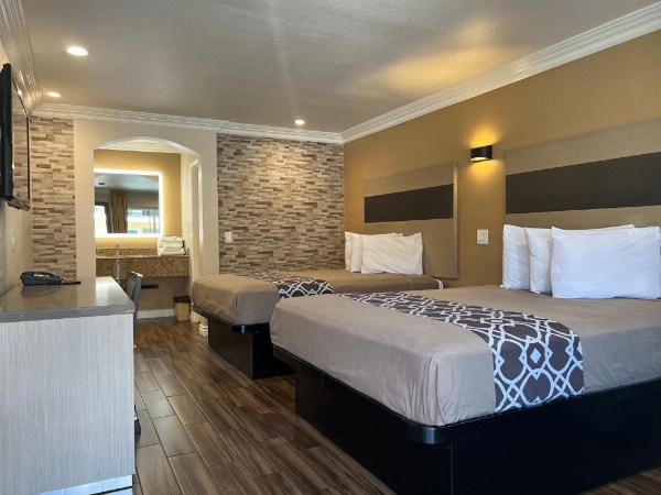 Walnut Inn & Suites West Covina image 19